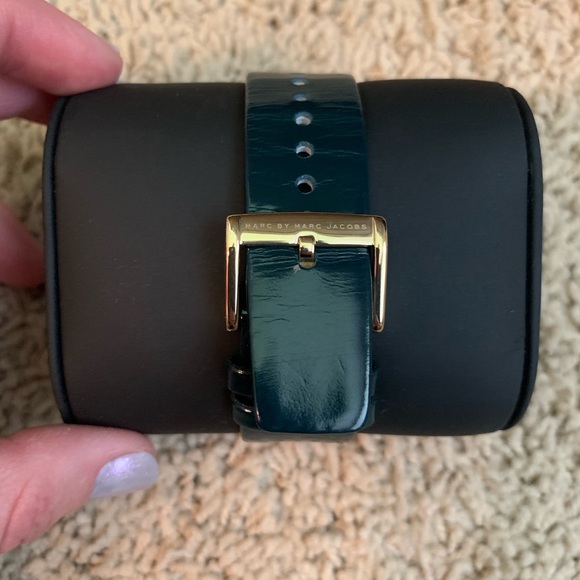 Marc by Marc Jacobs Watch - Picture 2 of 3